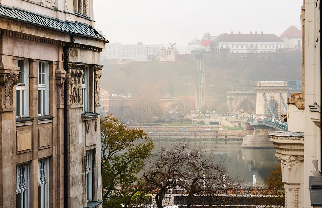 Mamaison Hotel Chain Bridge Budapest-1