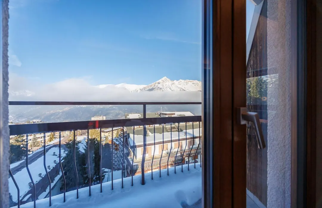 Lift Hotel-1