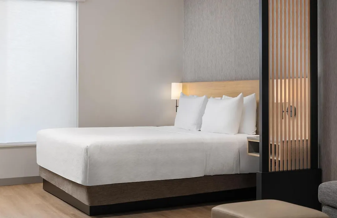 Hyatt Place Toronto Airport-1
