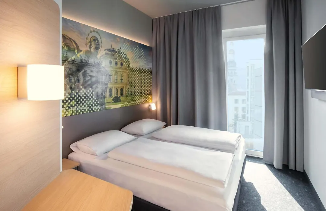 B&B HOTEL Würzburg-Altstadt-1