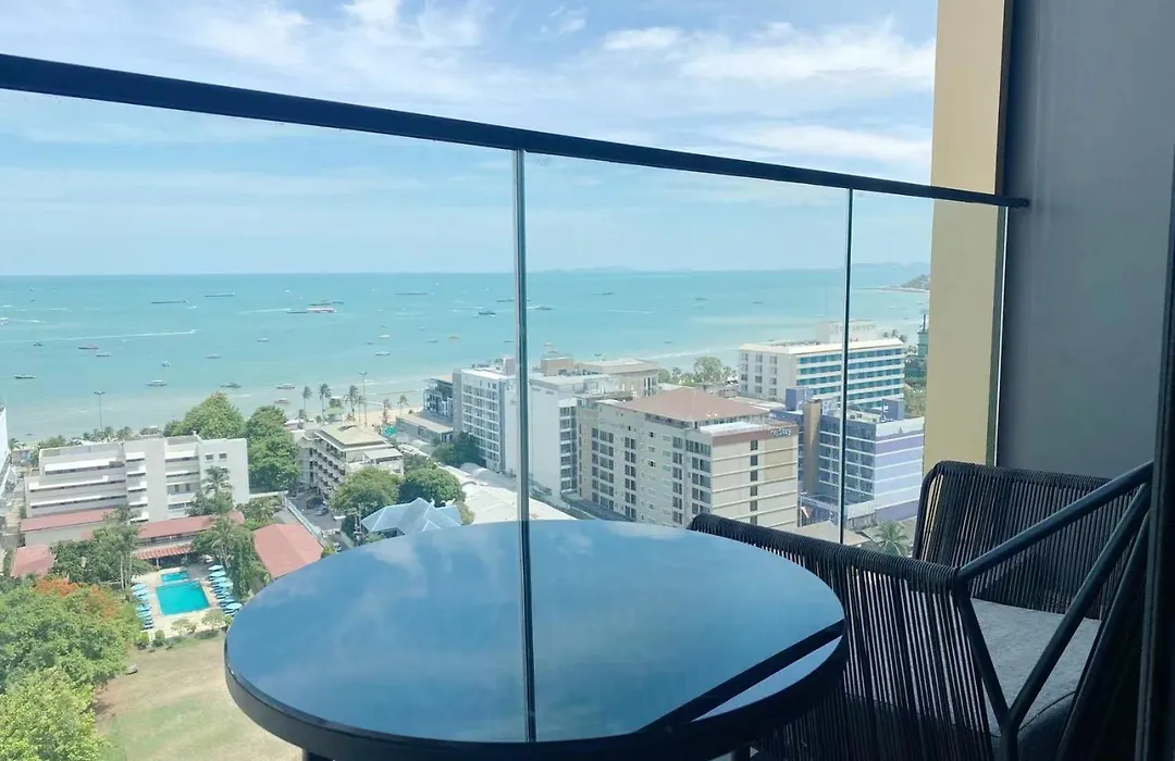 Edge Central Pattaya Sky-1