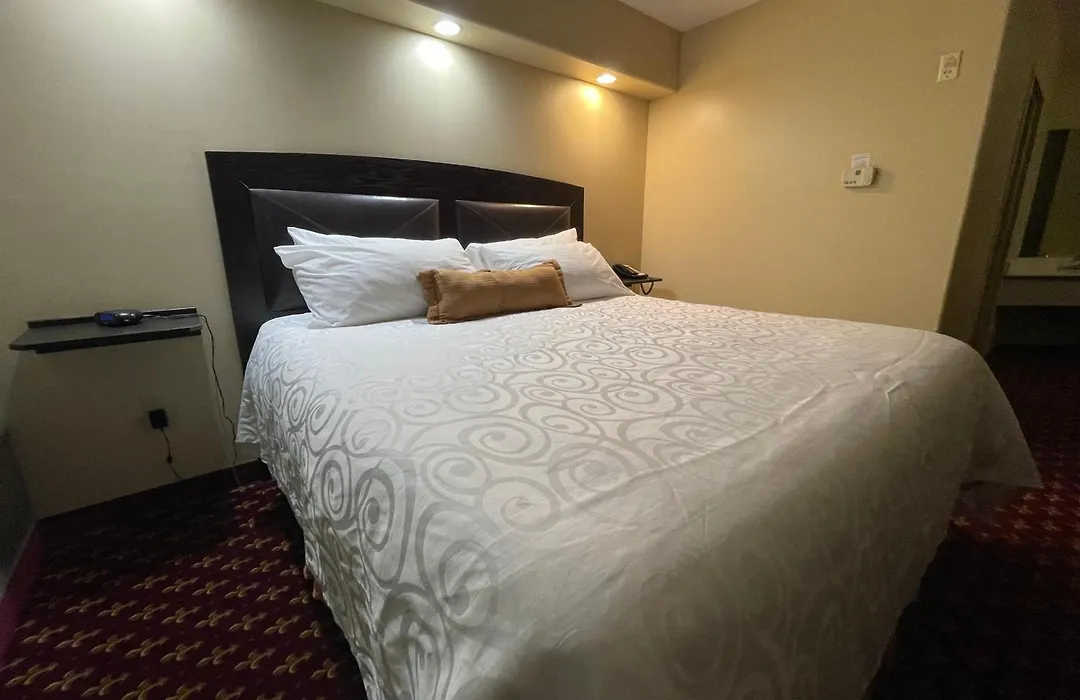 Northern Greens Resort And Conference Centre-1