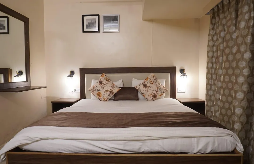 Hotel Iris-1
