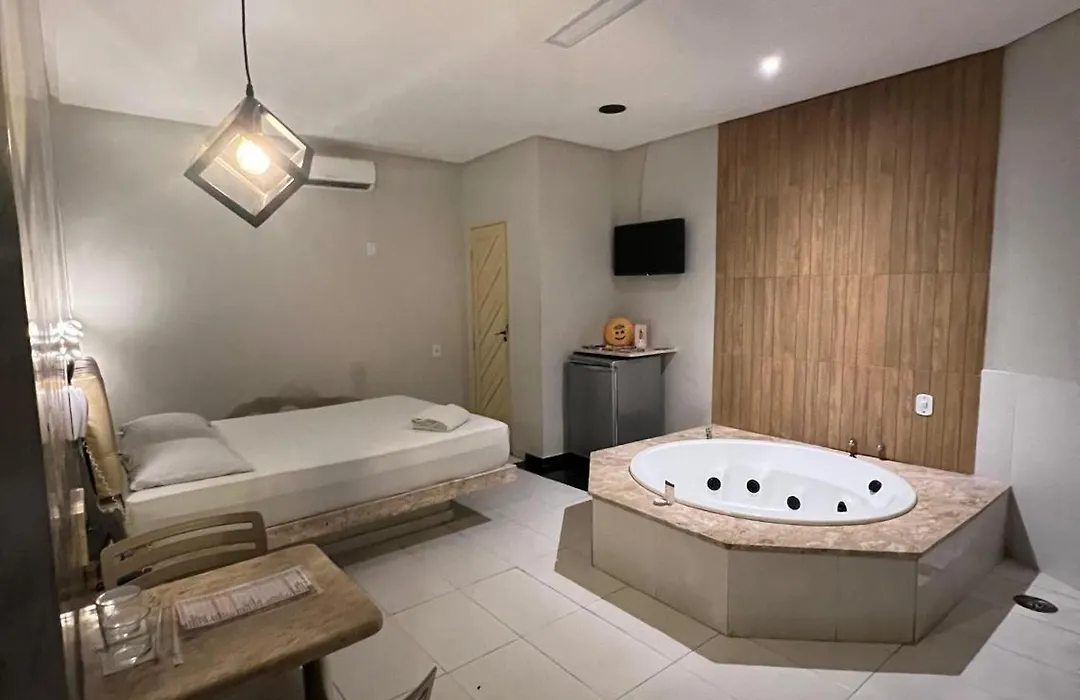 Eros Motel-1