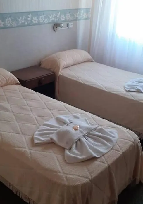 Hotel Emperatriz-1