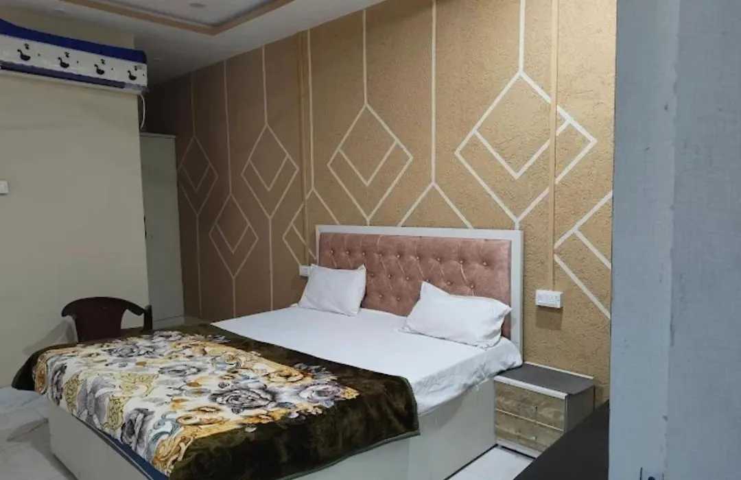 Malti Palace-1
