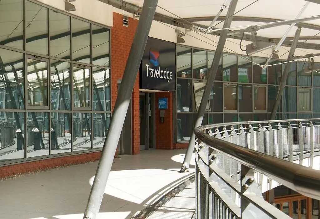 Travelodge Birmingham Central Broadway Plaza-1
