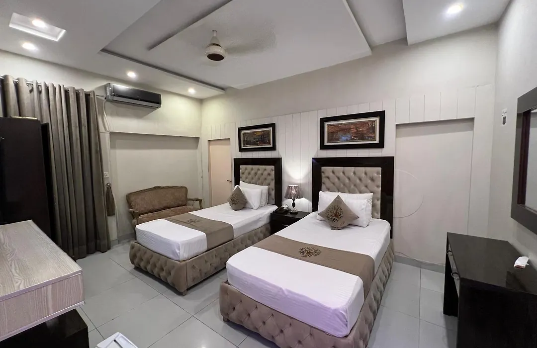 Park View Hotel Gulberg-1