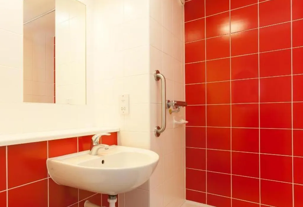 Travelodge Farnborough Central-1