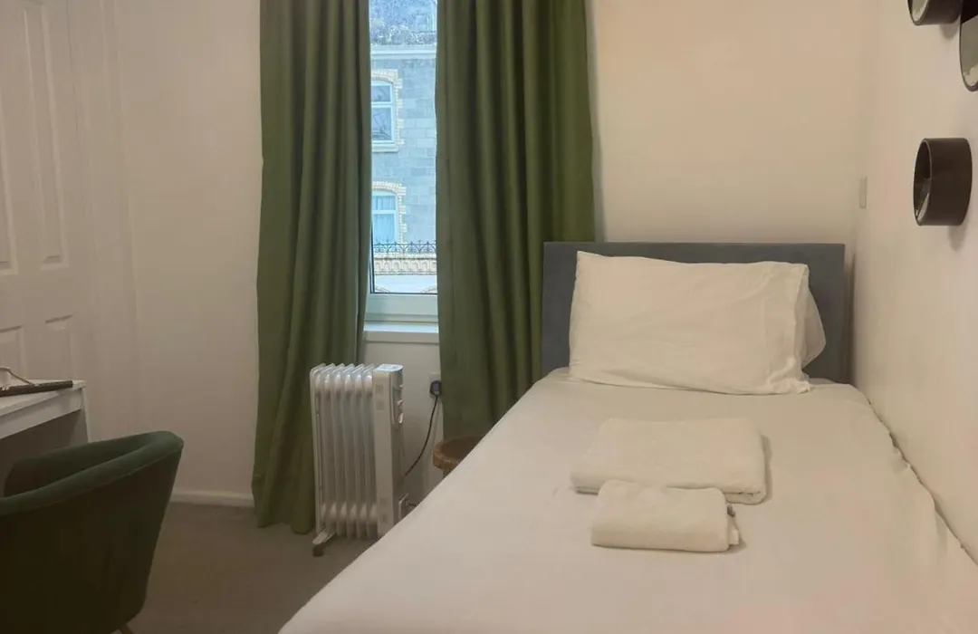Oyo Newquay Beach Hotel-1