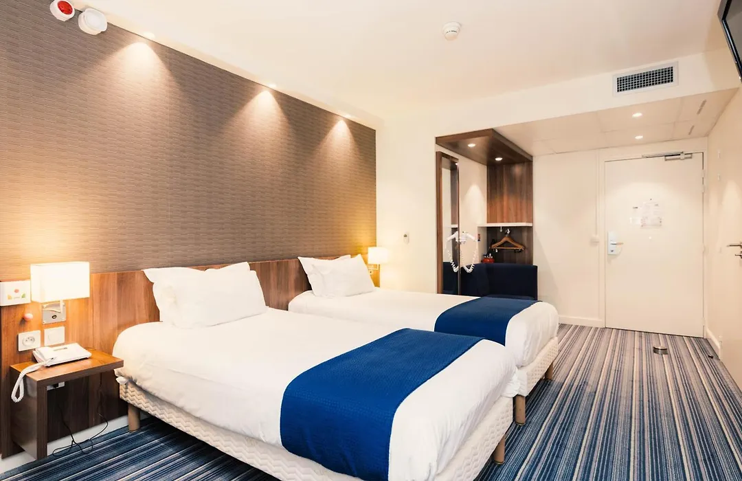 Holiday Inn Express Lille Centre By Ihg-1