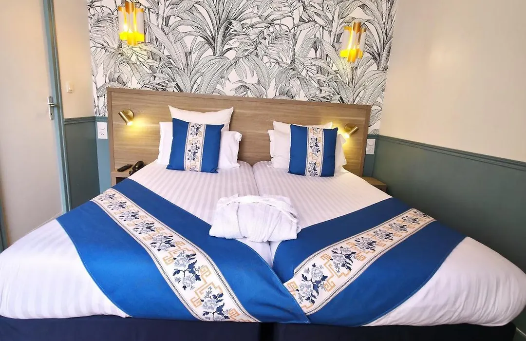 Amadeus Hotel-1