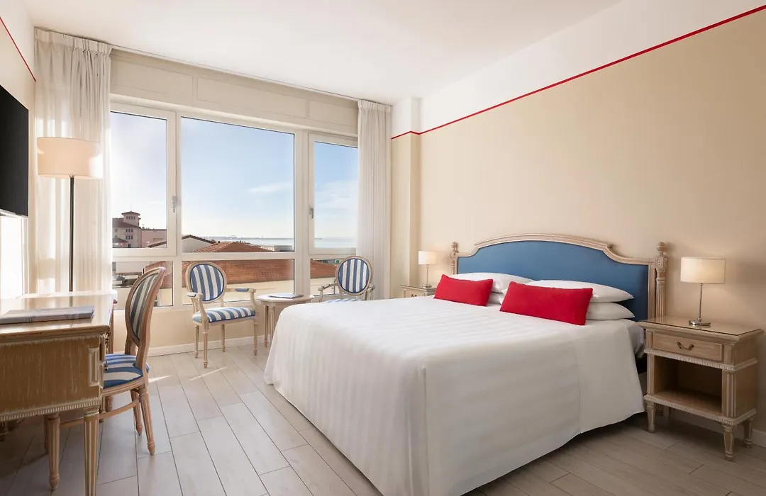 Hotel Sina Astor-1