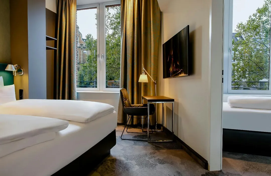 Motel One Wiesbaden-1