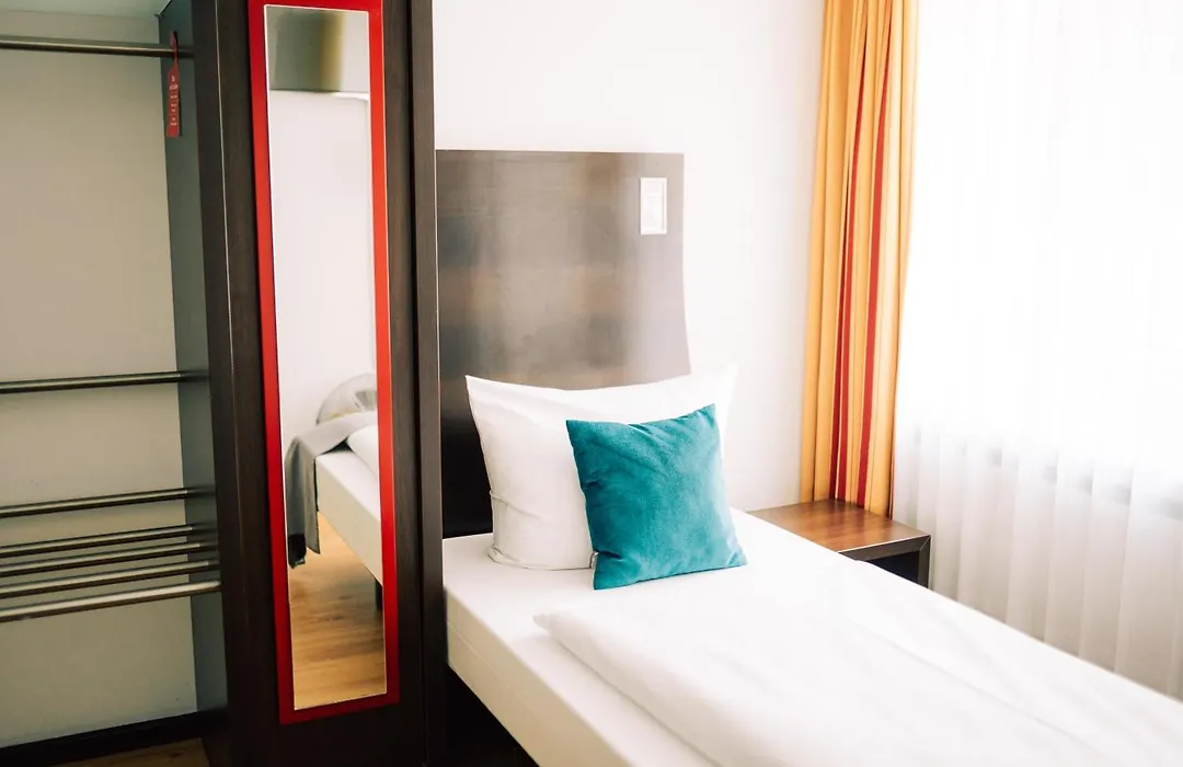 Daemeritzseehotel-1