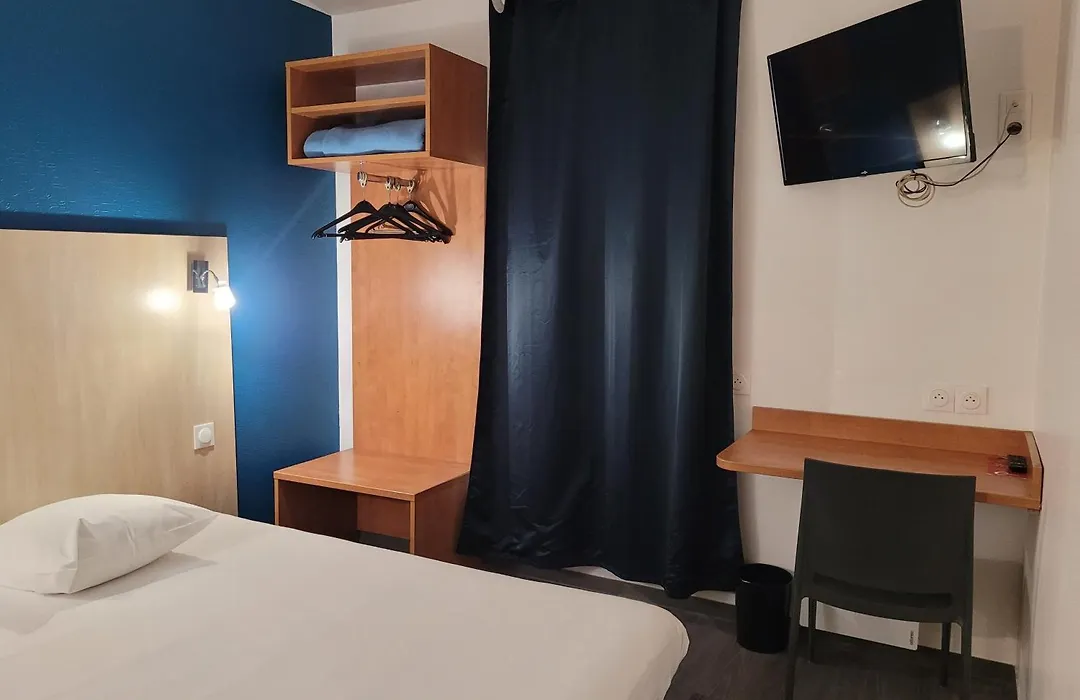 Hotel Novella Nantes Centre Gare-1
