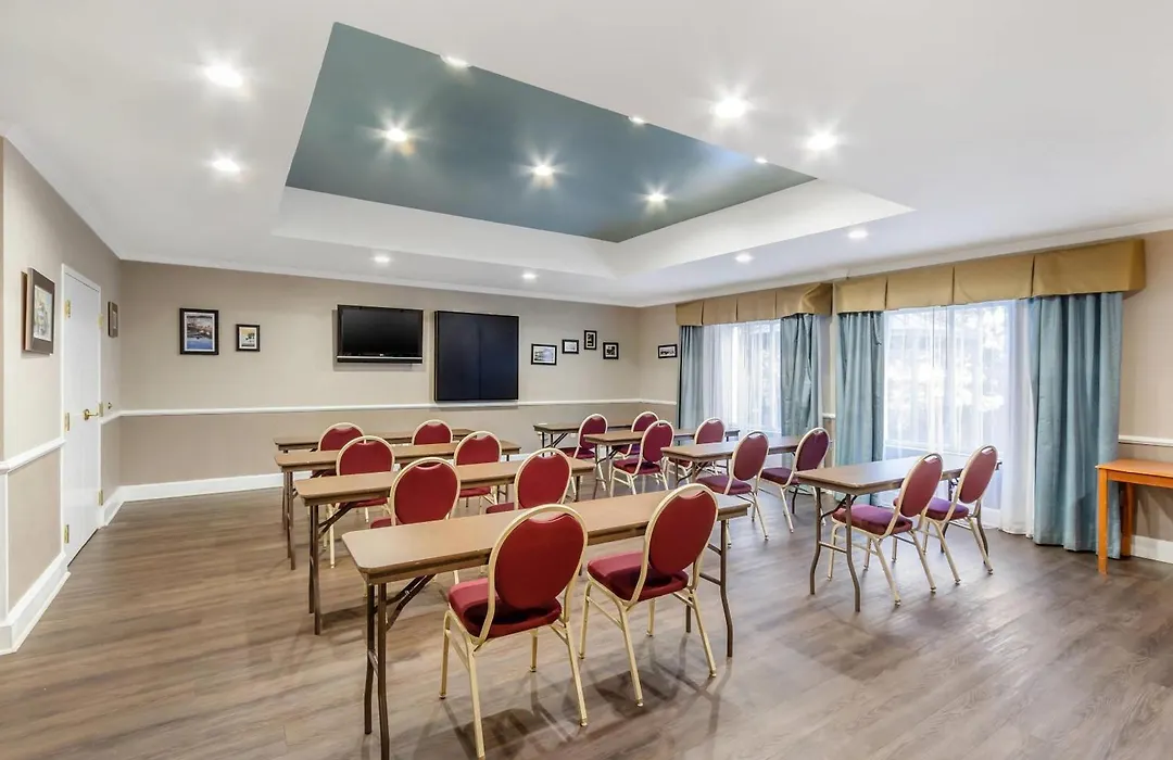 Comfort Inn & Suites North Charleston - Northwoods-1