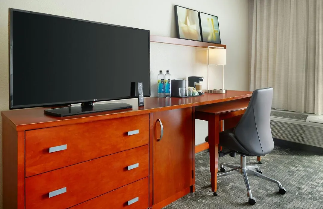 Courtyard By Marriott Birmingham Homewood-1