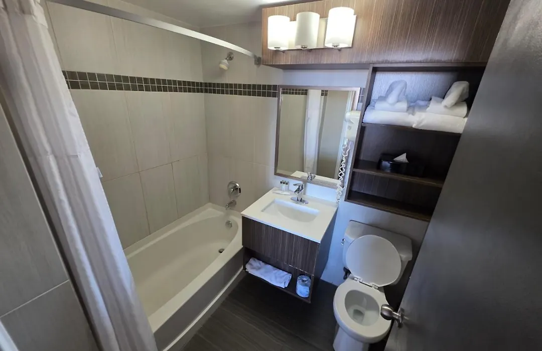 Clarion Hotel-1
