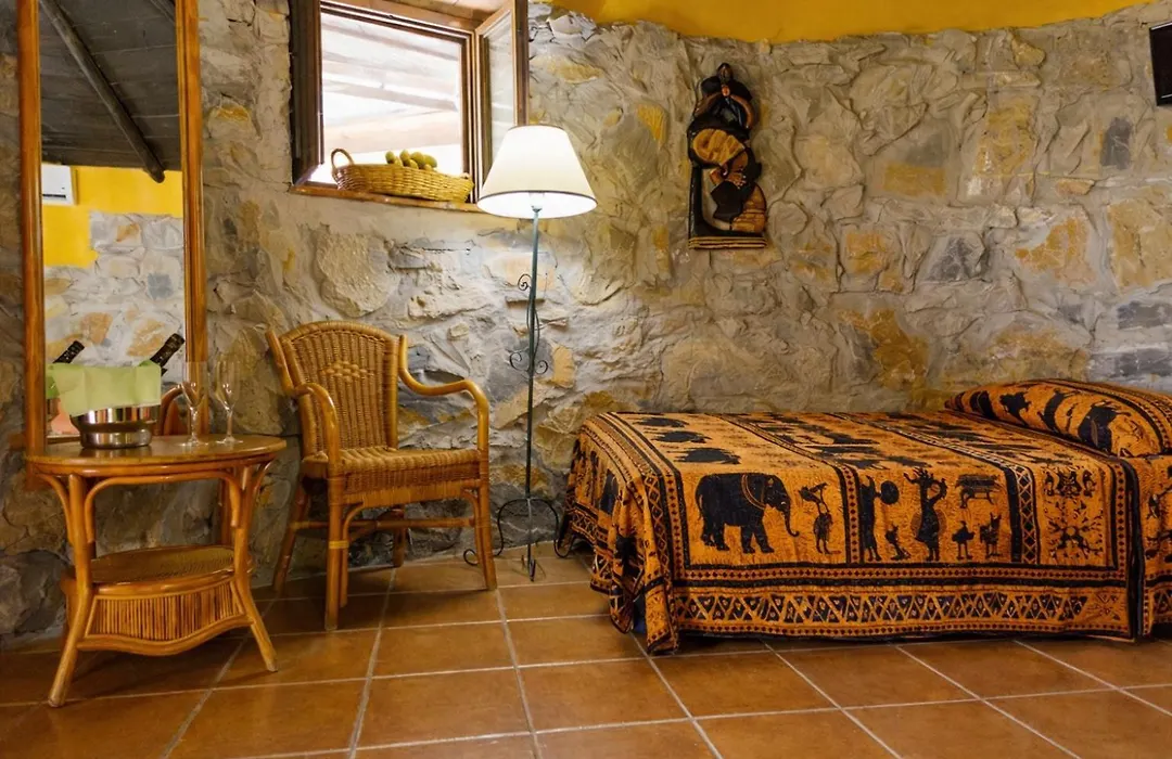 Hotel Selwo Lodge - Animal Park Tickets Included-1