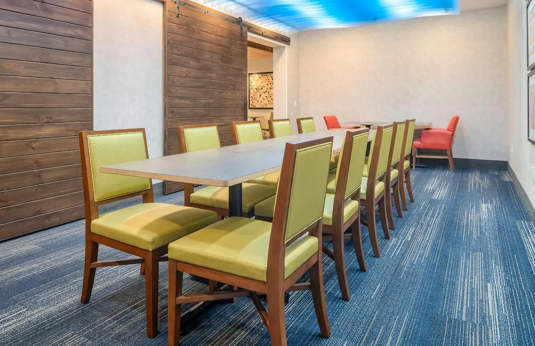 Holiday Inn Express & Suites Macon - I-475 By Ihg-1