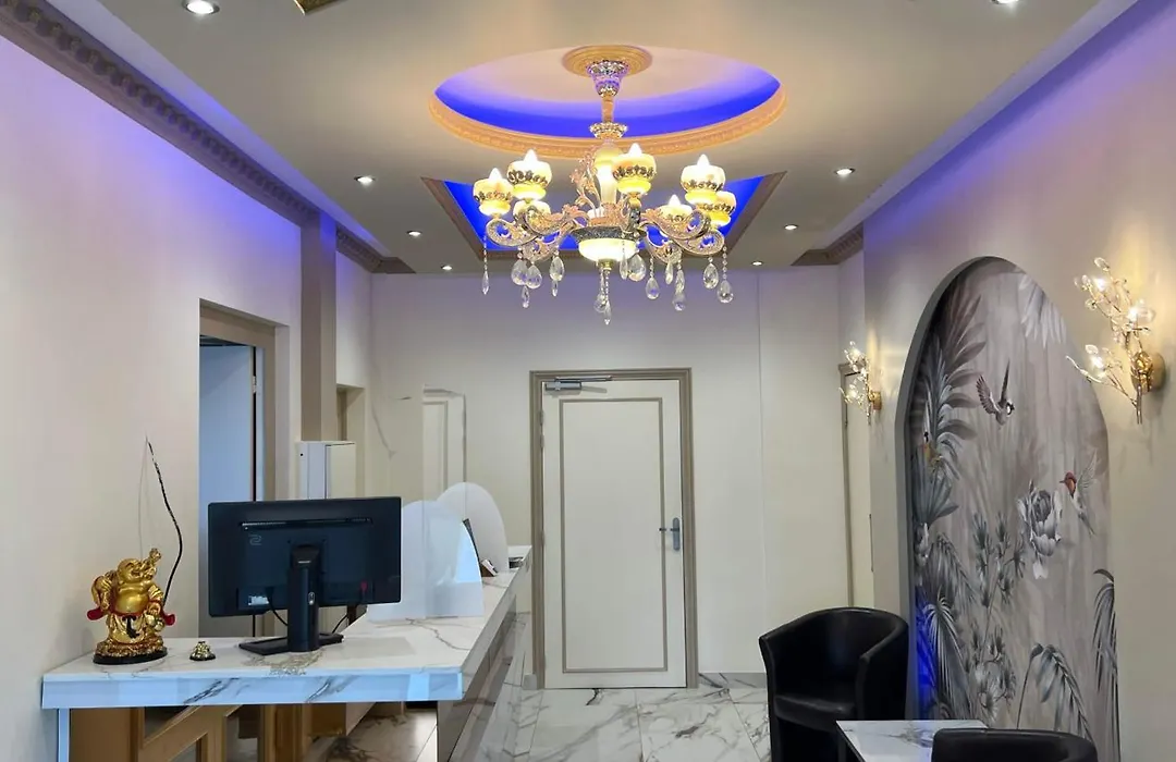 Contact Hotel Le Continental-1