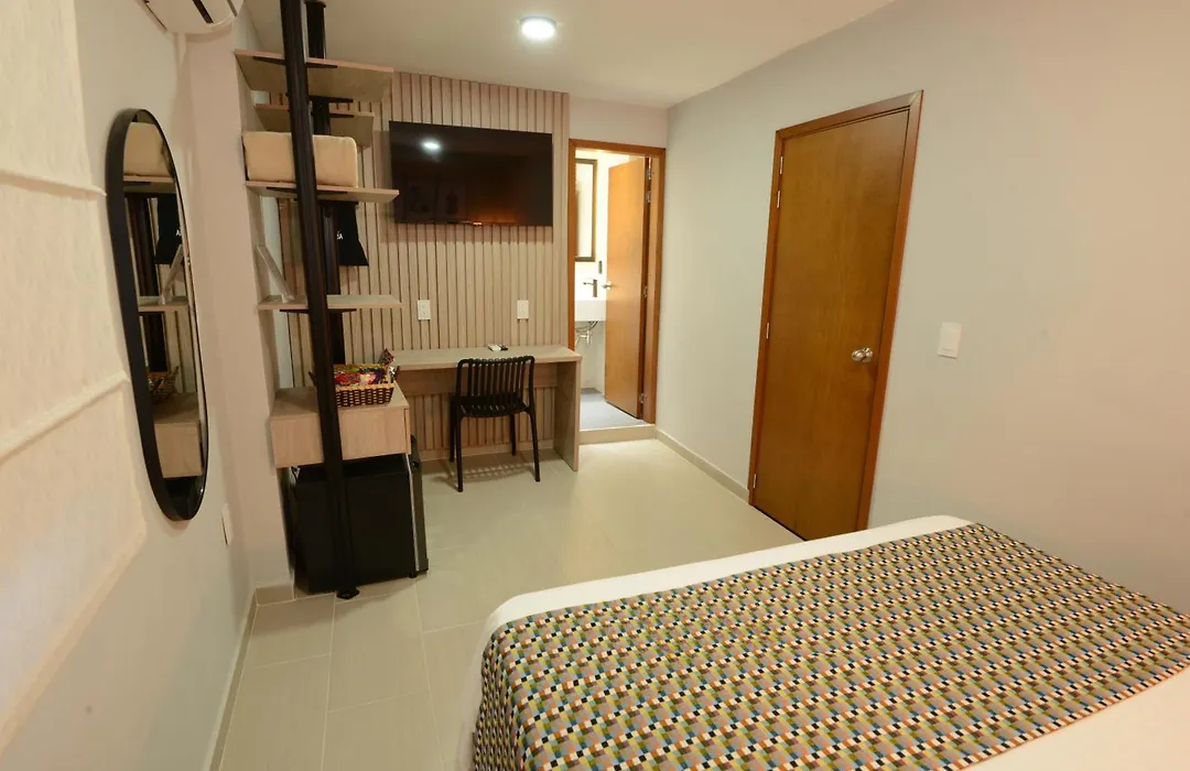 Hotel Prado 34 West-1