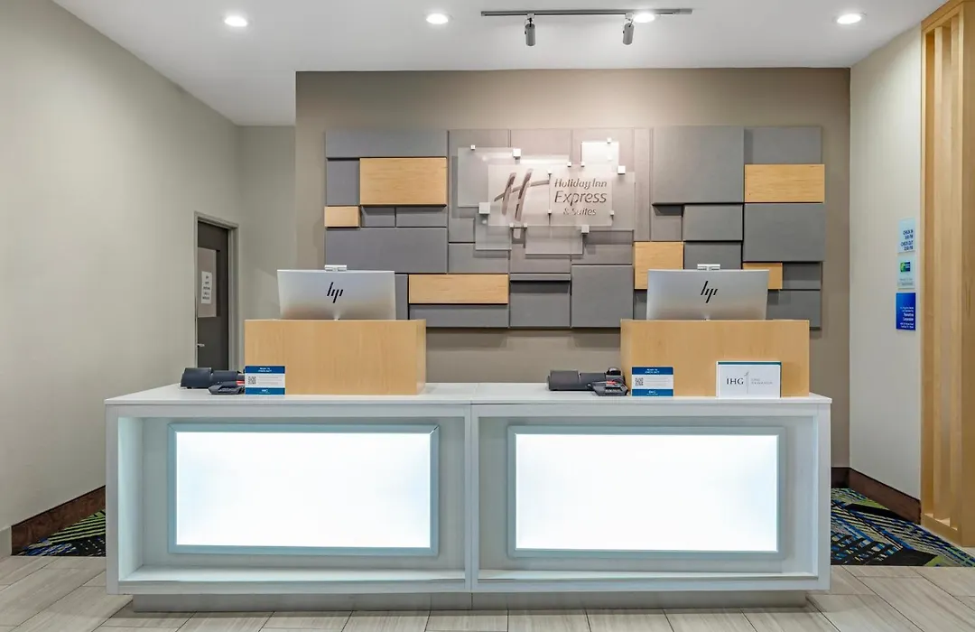 Holiday Inn Express Hotel And Suites Fairfield-North By Ihg-1
