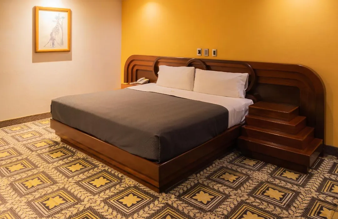 Hotel Escala Siglo XXI-1