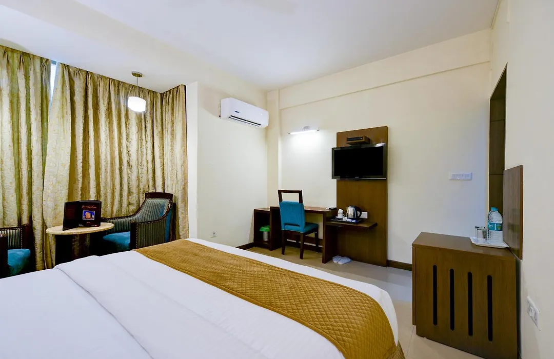 The Pamposh Hotel-1