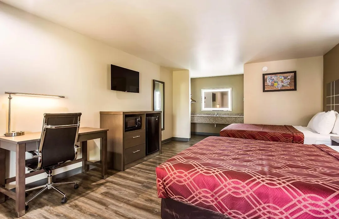 Econo Lodge Inn & Suites Murfreesboro Shopping District-1
