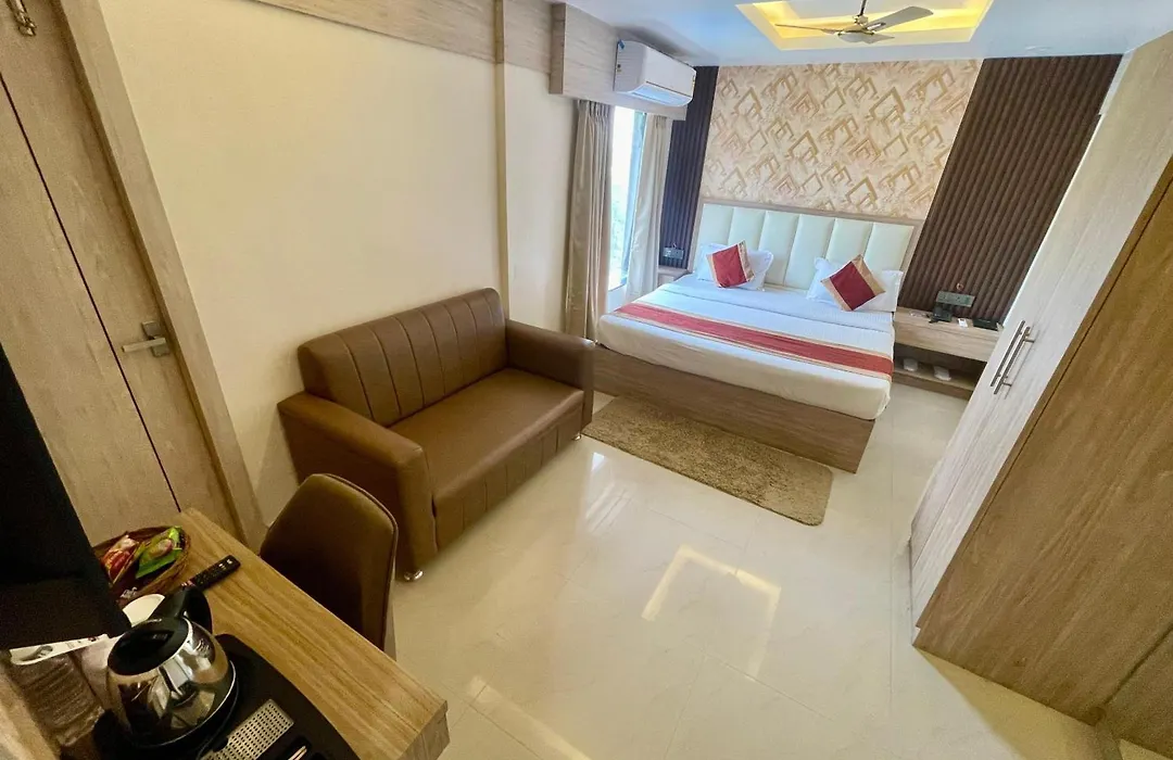 Hotel Royal Bengal-1