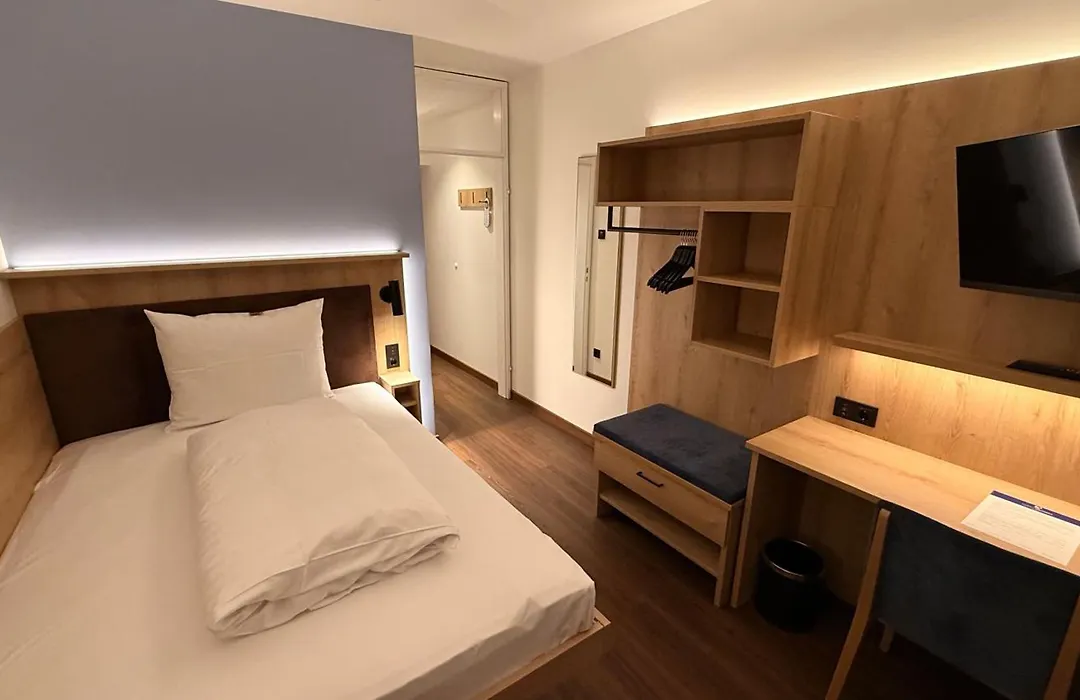 Hotel Antares Muenchen-1