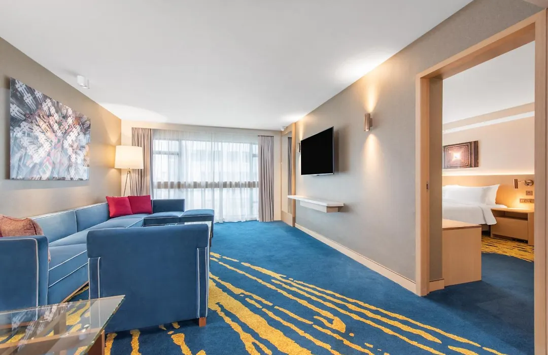 Holiday Inn Golden Mile By Ihg-1
