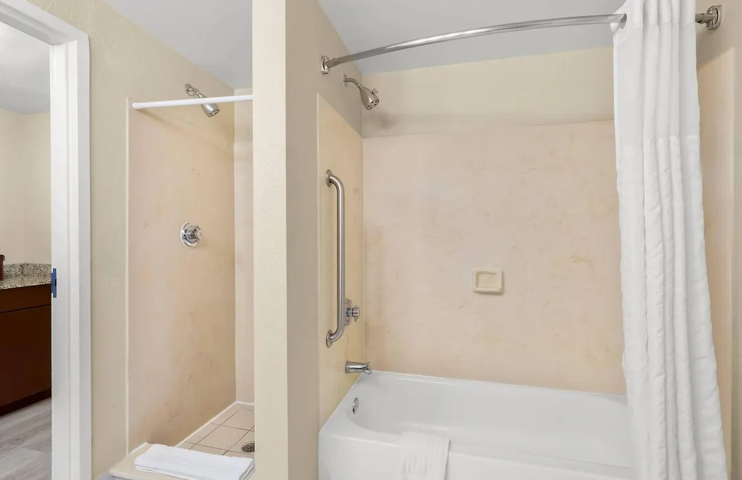 Comfort Suites Near Universal Orlando Resort-1