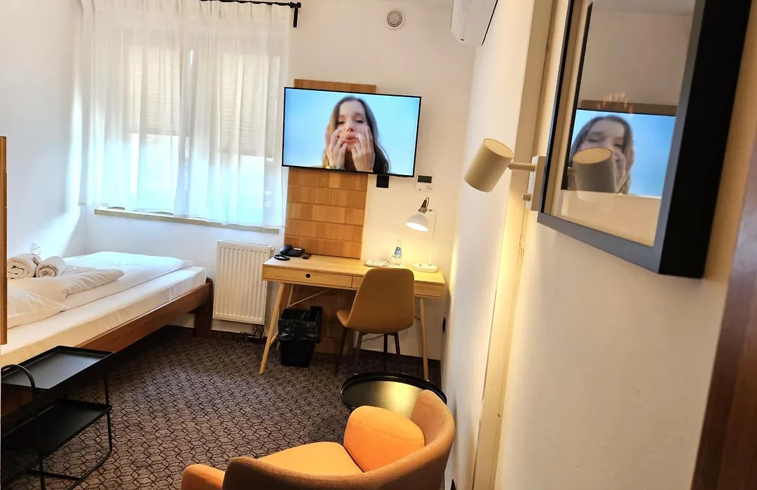 Hotel Protea Boleslawiec-1
