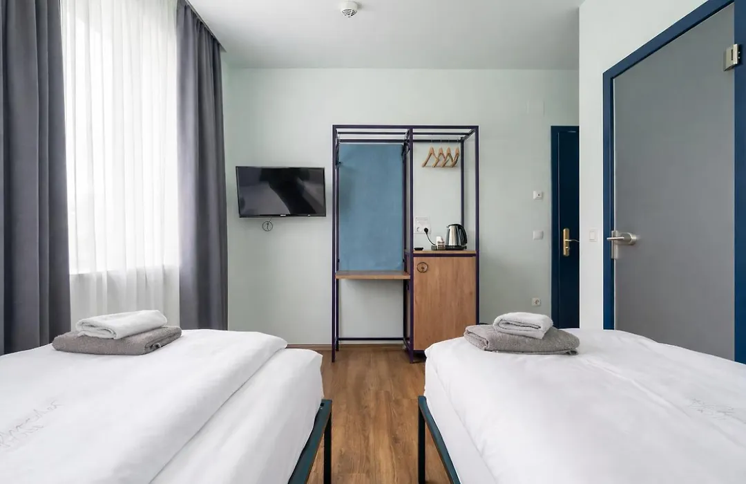 Das Schreder Hotel - Munich Free Parking-1