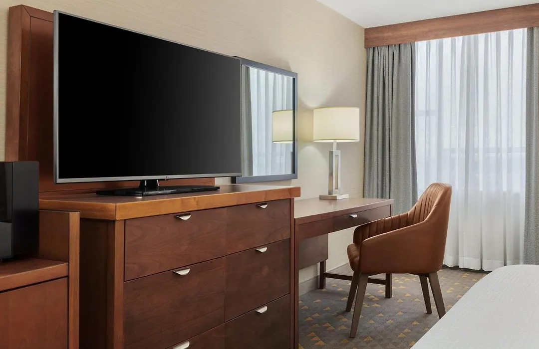Holiday Inn Oakville Centre By Ihg-1