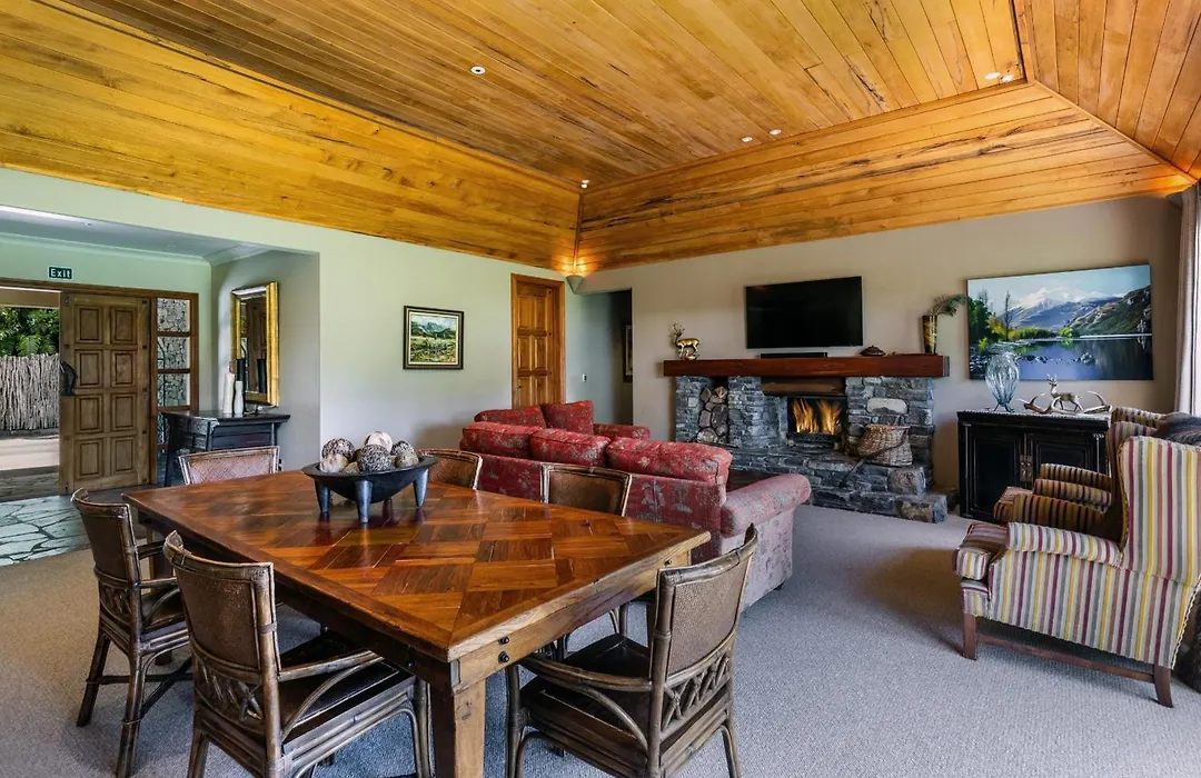 Treetops Lodge & Estate-1
