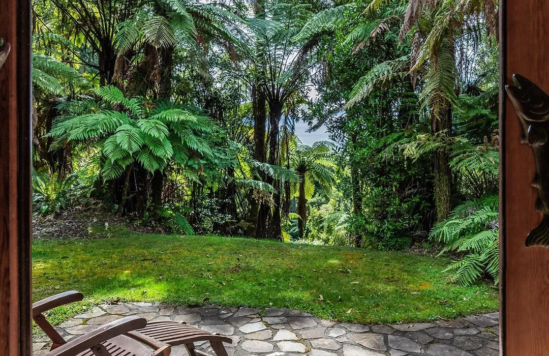 Treetops Lodge & Estate-1