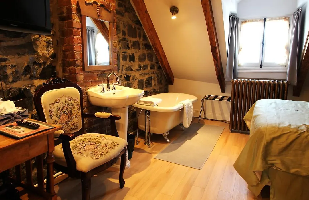 Manoir Sur Le Cap-1