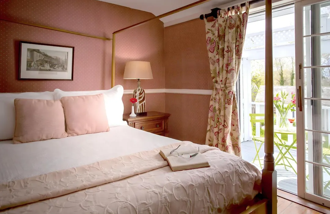 Queen Anne Inn-1
