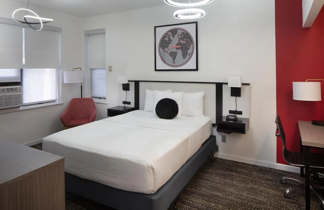 Ramada By Wyndham Jersey City-1