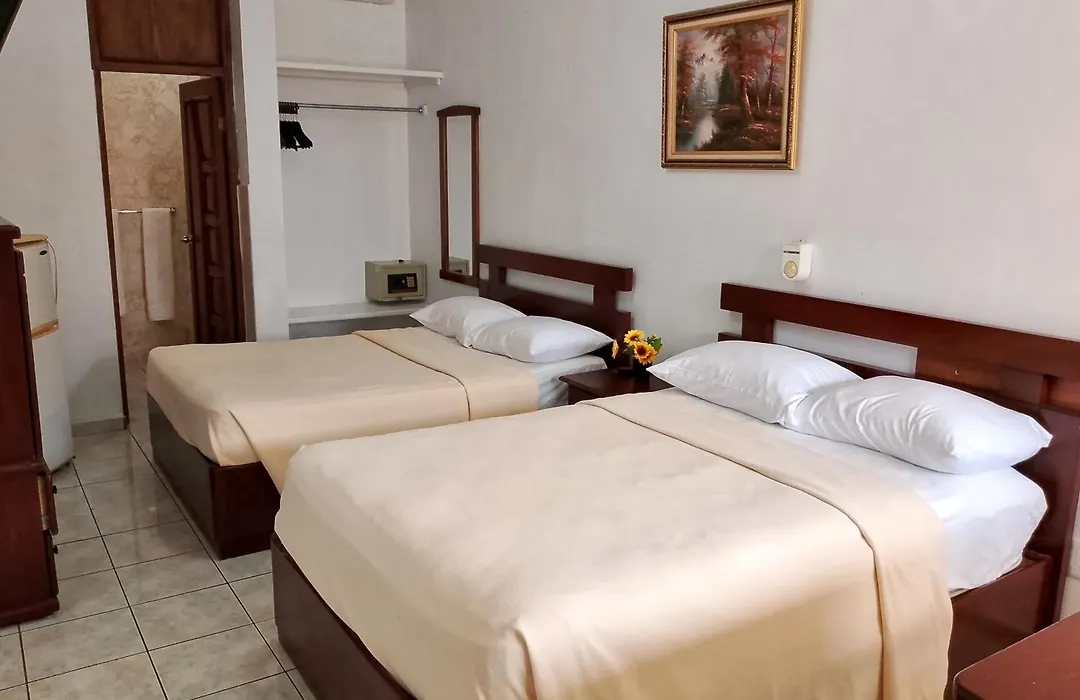 Hotel Garant & Suites-1