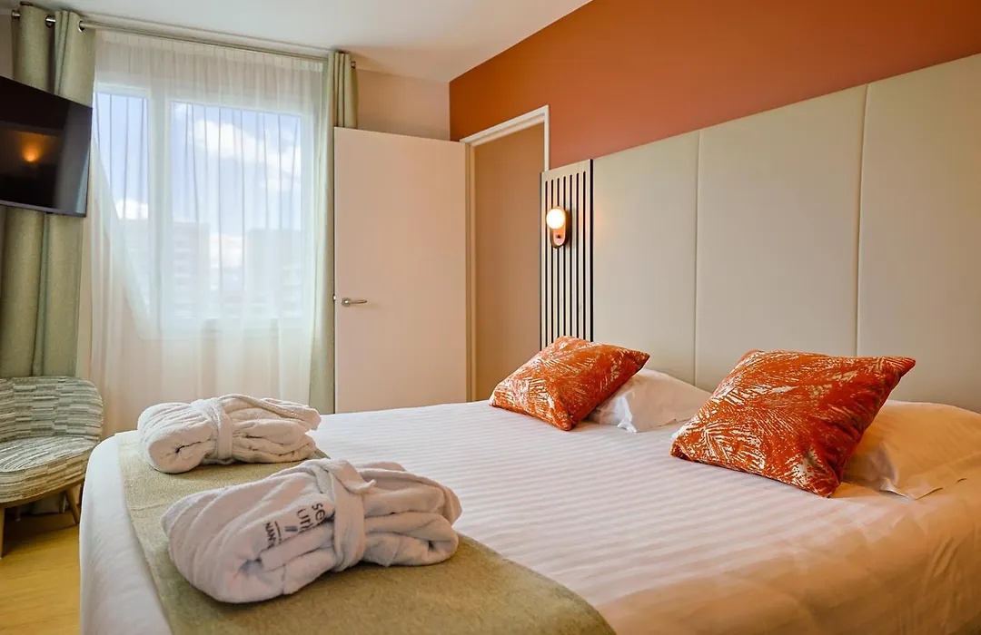 Seven Urban Suites Nantes Centre-1