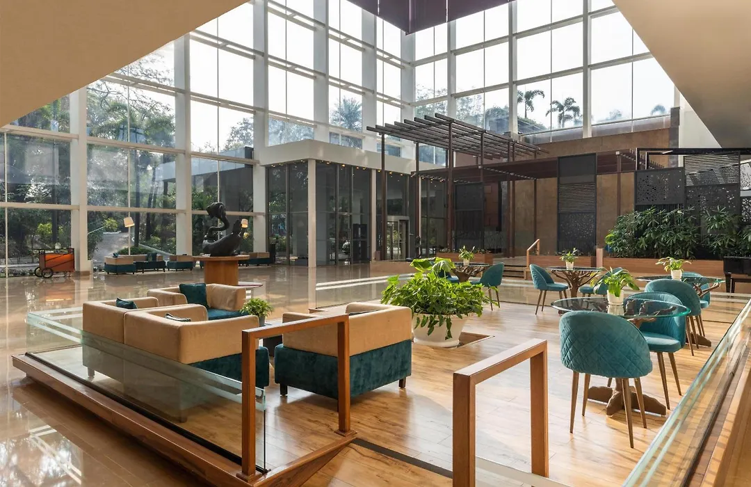 Radisson Blu Plaza Hotel Hyderabad Banjara Hills-1