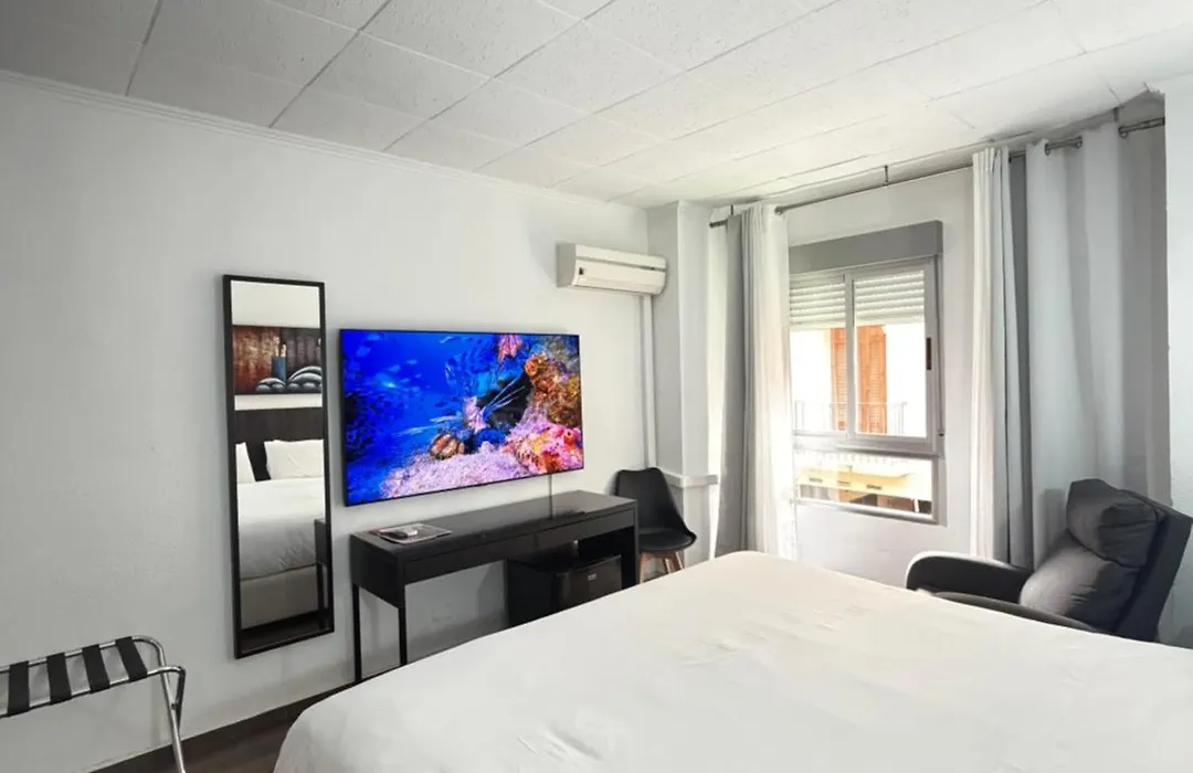 Hotel Carlos III-1