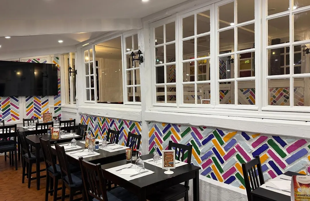 Logis - Hotel Et Restaurant La Mire-1