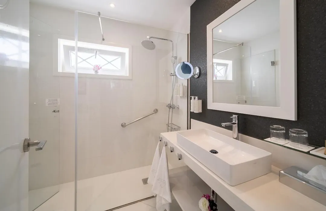 Lani'S Suites De Luxe - Adults Only-1