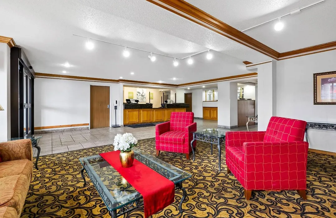 Quality Inn Near Monument Health Rapid City Hospital-1